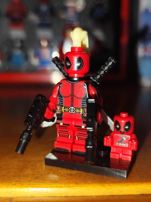 Lady Deadpool & Babypool φιγούρες σαν καινούργιο με αξεσουάρ