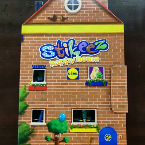 Stikeez house like new, missing the saw
