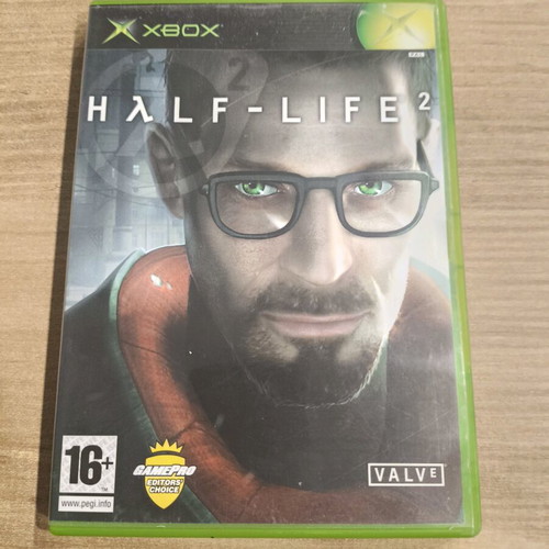 Half Life 2 Xbox like new, English version