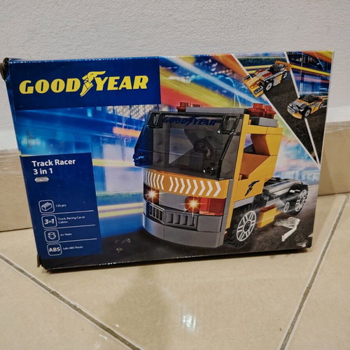 Goodyear Tyres Official Truck Racer GYT025 building toy like new