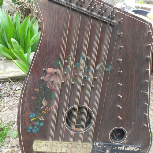 Vintage string instrument, 60 cm x 40 cm