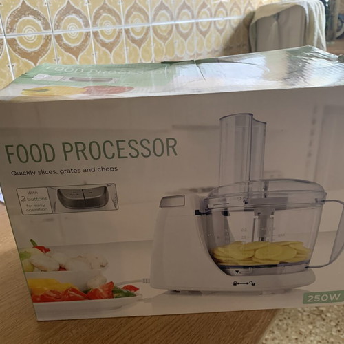 Electric Food Processor new, unused