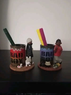 Set of pencil holders new, 2 pieces with various designs and colors