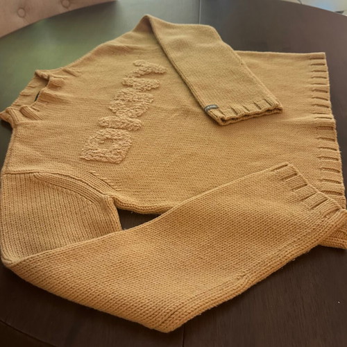 DKNY Jeans M beige thick knit sweater