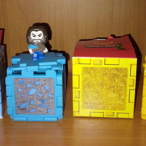 McDonald’s Happy Meal Minecraft figures pack of 4, like new