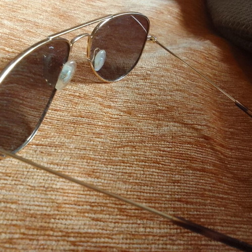 Aviator Kids Sunglasses like new, gold metal frame