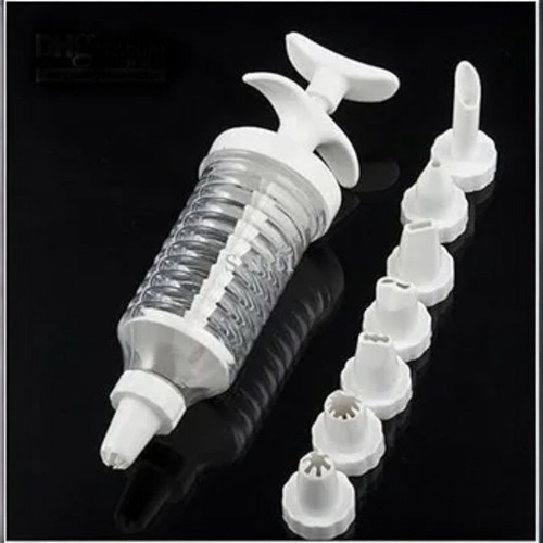 Cake decorating piping syringe new with 8 nozzles