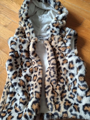 Leopard fur vest Miss Evita like new, size 5 years