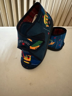 Minimax anatomical shoes size 29, leather inside, new