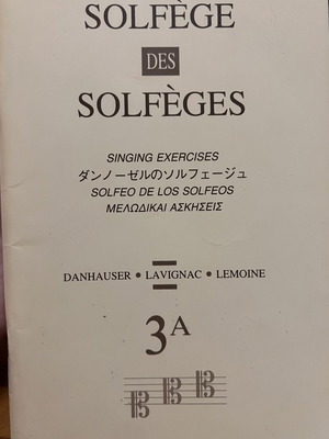 Solfege des solfeges music book