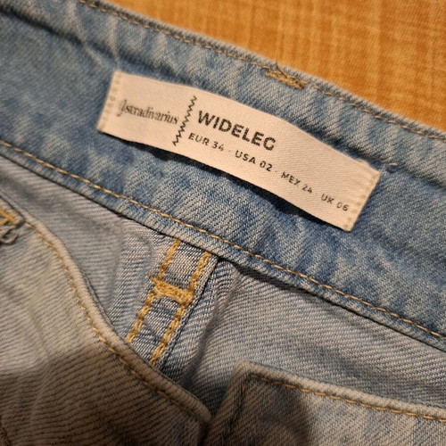 Stradivarius two-tone wide leg jeans size 34 like new