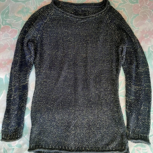 Knitted sweater like new, blue-gold with heart design
