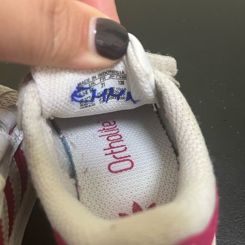 Adidas shoes for girl size 21 used