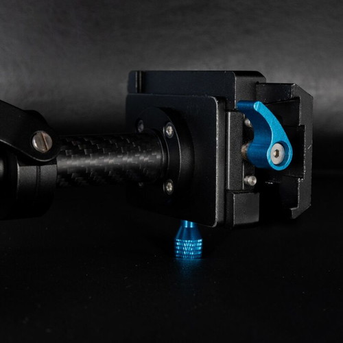 Steadycam Glidecam Carbon handheld stabilizer used with case and quick-release
