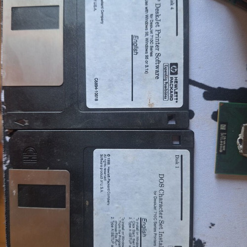 Floppy disks used, unknown functionality