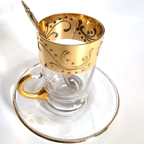 Set of 6 oriental tea cups like new with saucers and spoons