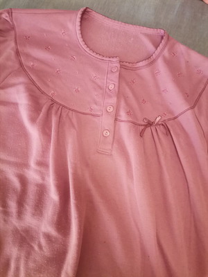 Warm nightgown like new, long, purple, sizes L and XL