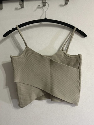 Khaki tirante top used, elastic, size M