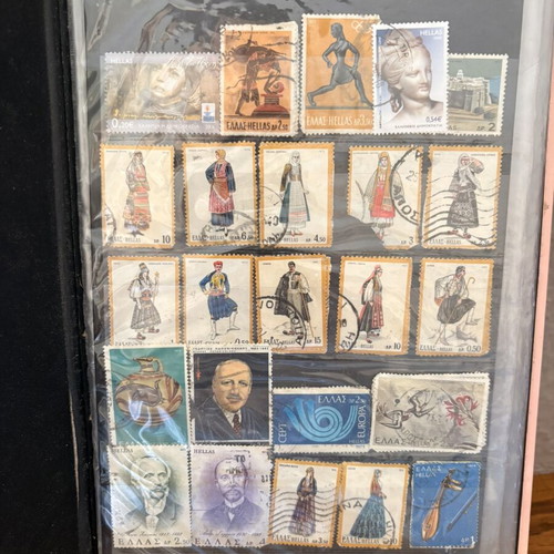 Stamp collection like new with album from 1950 to 2000