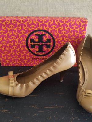 Γόβες Tory Burch δερμάτινες σαν καινούργιες, καφέ, μέγεθος 39