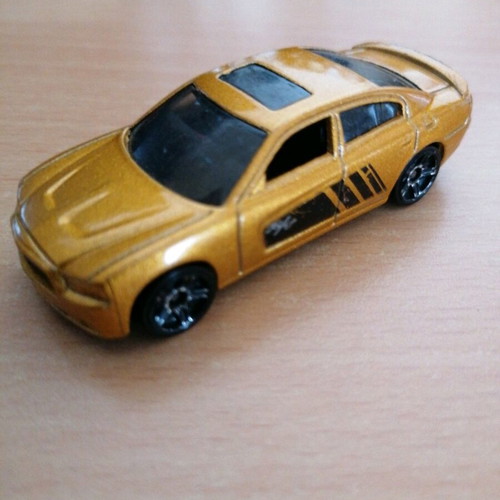hot wheels dodge charger R /T