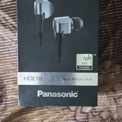 Panasonic HDE10 high resolution earphones
