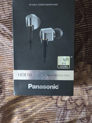 Panasonic HDE10 high resolution earphones