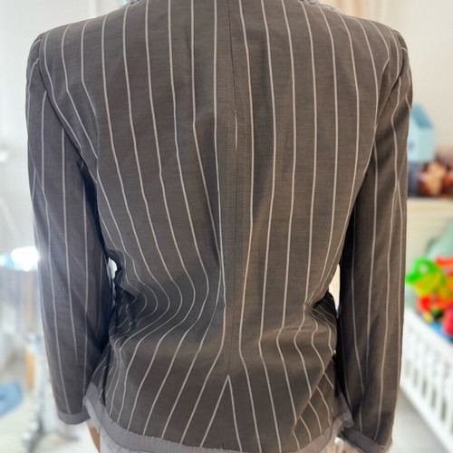 Emporio Armani gray striped blazer XL fitted 3/4 sleeve like new