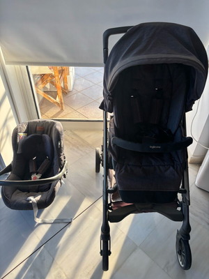Inglesina Trilogy stroller used with footmuff and egg protector