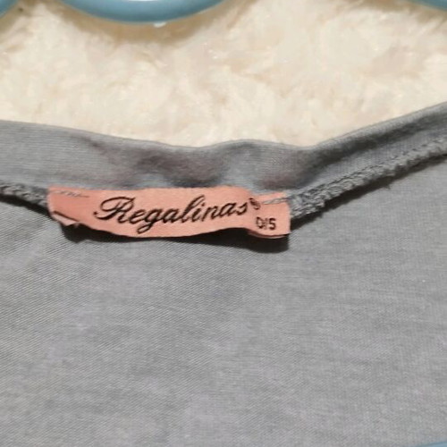 Regalinas blouse used with lace and bow in gray