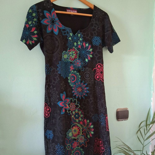 Sanu Babu ethnic dress size medium like new, cotton with mandala patterns