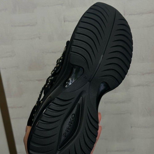 Pinko Ariel 28 sneakers new, black size 36 with rhinestone details