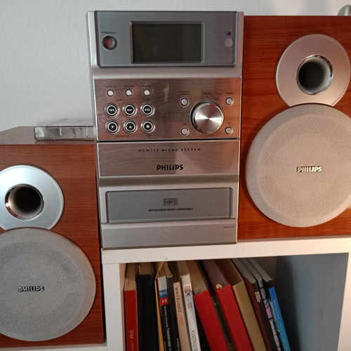MCM 190 Micro Hi Fi System like new, Philips