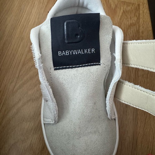 Babywalker kids sneakers size 21 like new, white with grey details