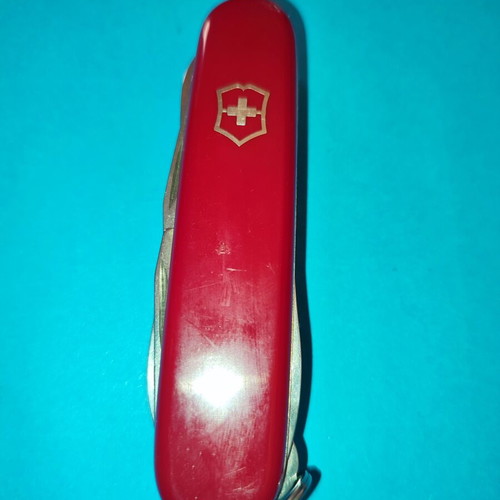 Victorinox Huntsman Swiss pocket knife multitool like new