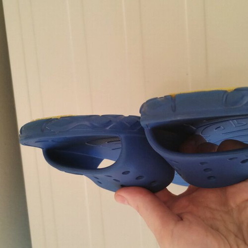 Arena Flip-Flops Like New, Size 39, Blue