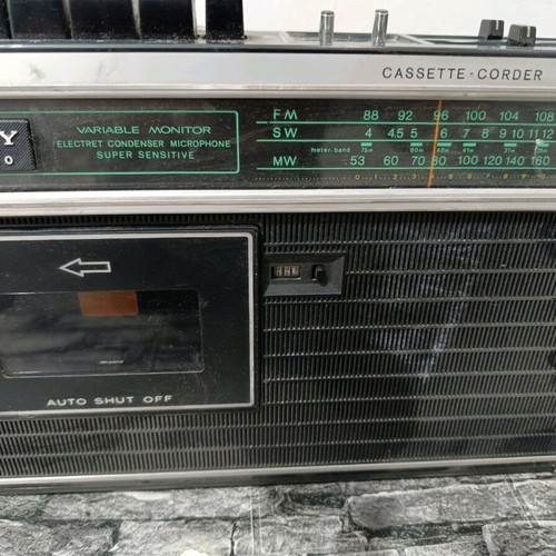 Sony solid state κασετόφωνο μεταχειρισμένο, μη λειτουργικό, μοντέλο CF-410