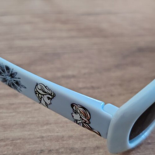 Frozen sunglasses for girls up to 5 years like new, purple