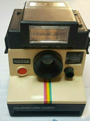 Polaroid 1000 SE vintage camera used