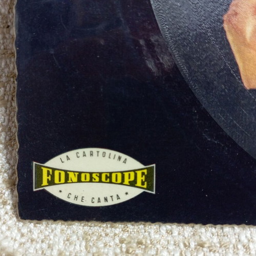 Fonoscope (Roses) new card plays like a 78 rpm record