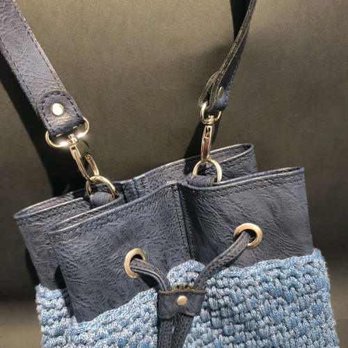 Knitted handmade shoulder bag blue new with leather details