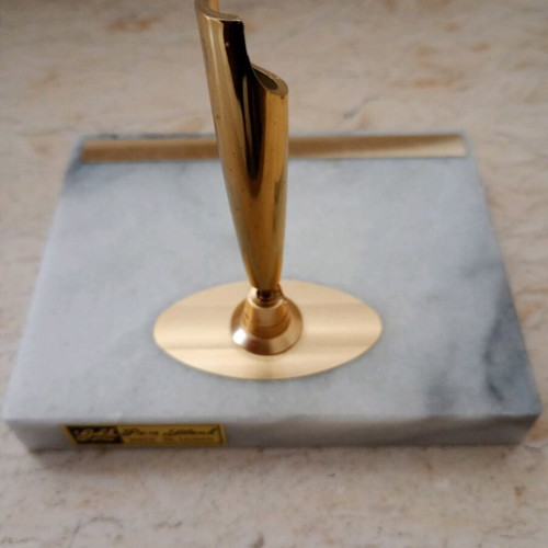 Pen stand made of marble like new