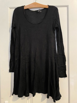 H&M Divided mini dress used, black, size 40