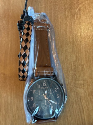 Watch new with gift bracelet