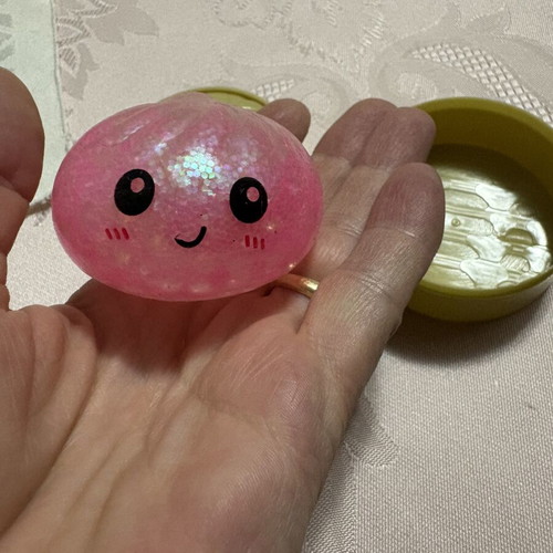Squishy Dumpling stress relief toy with bowl