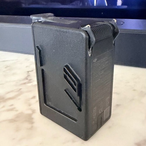 DJI FPV Battery like new with 32 charge cycles