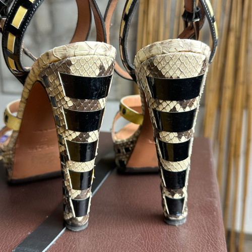 Alaïa sandals used, colorful, size 39