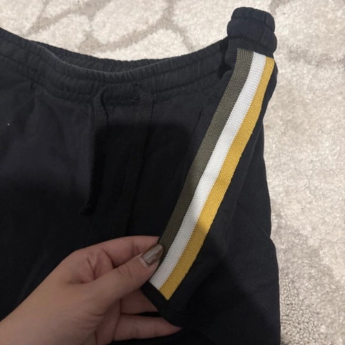 Pink Woman black shorts like new, size S
