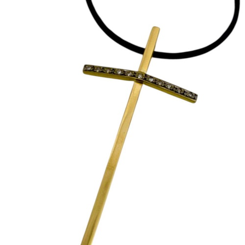 18k cross with 11 diamonds new, handmade