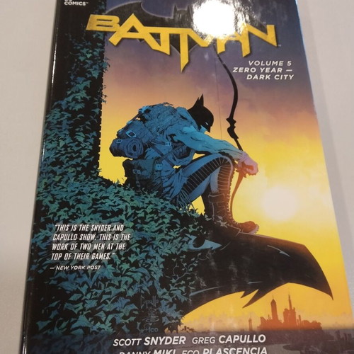 Batman New 52 Volume 5 Zero Year Dark City hardcover like new